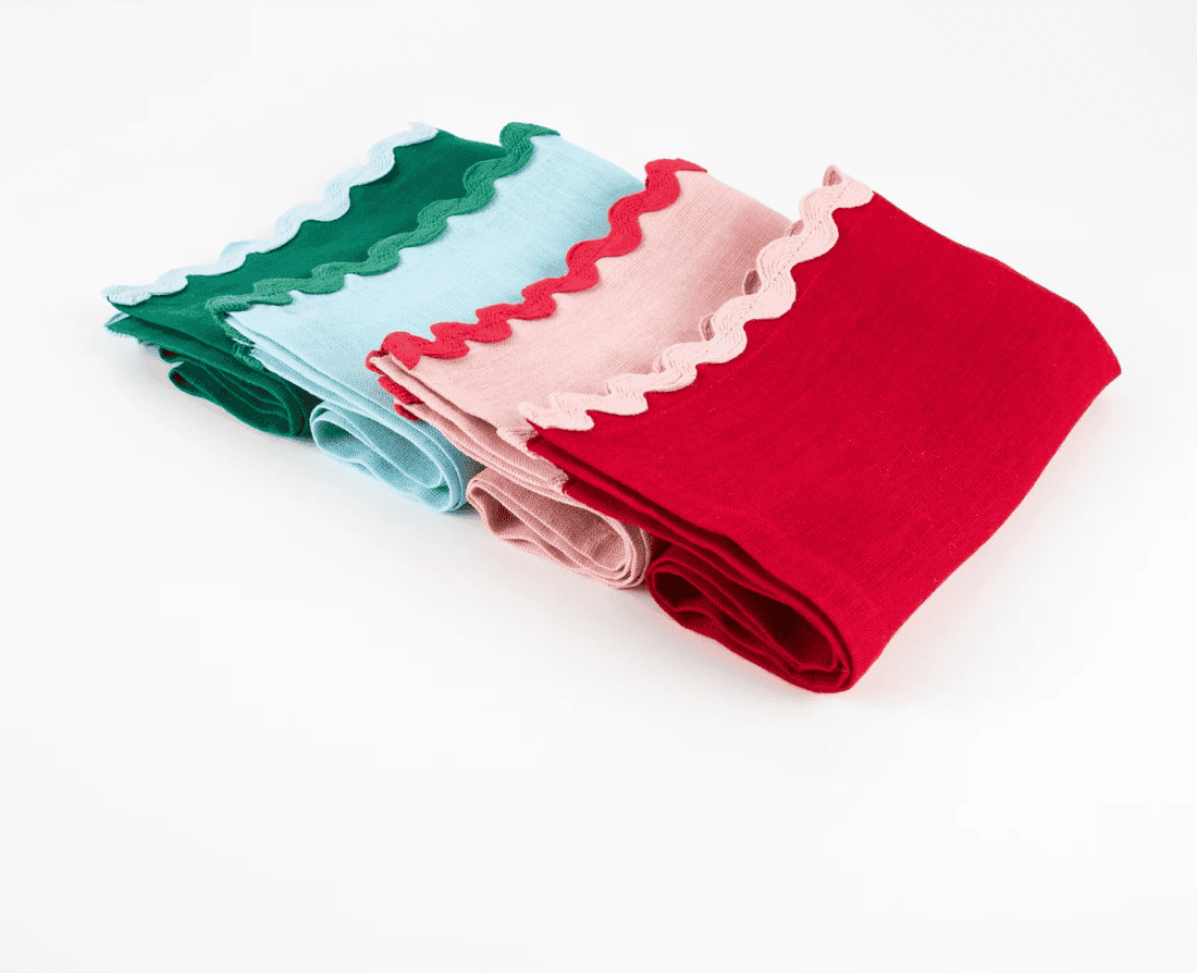 Linen napkins wiggled